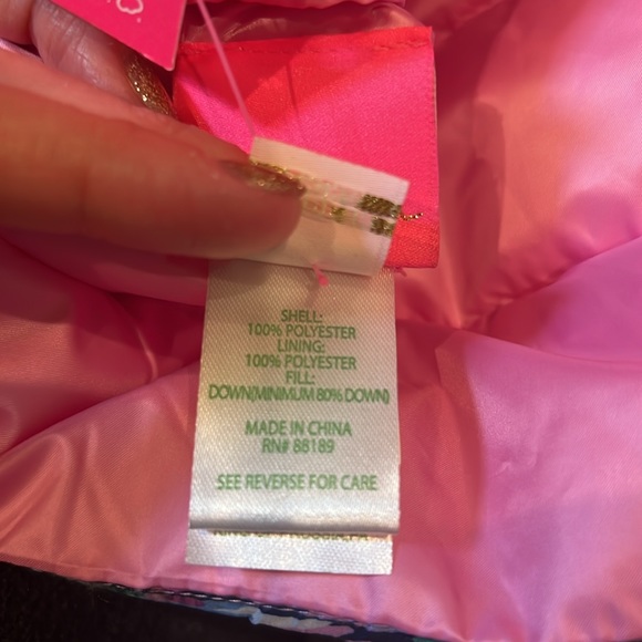 Lilly Pulitzer Girl's Amani Reversible Vest in Lilac Rose Size Large (8-10) NWT - Picture 5 of 9